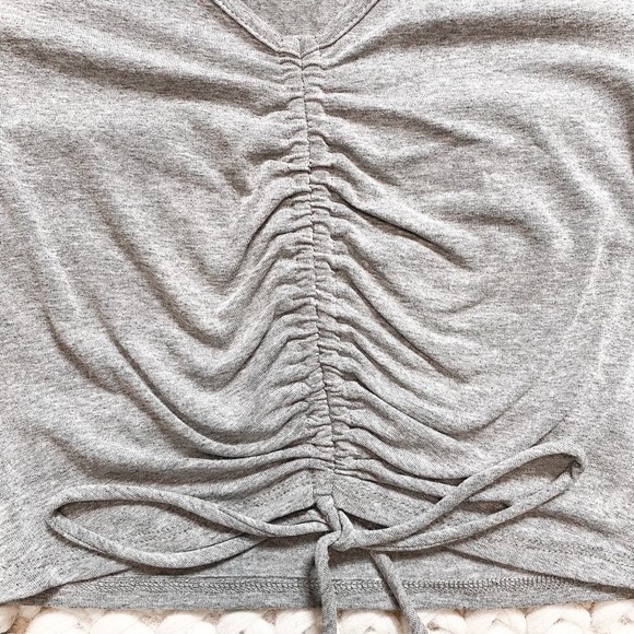 New Gray Cinched Long Sleeve Crop Top - Picture 5 of 8